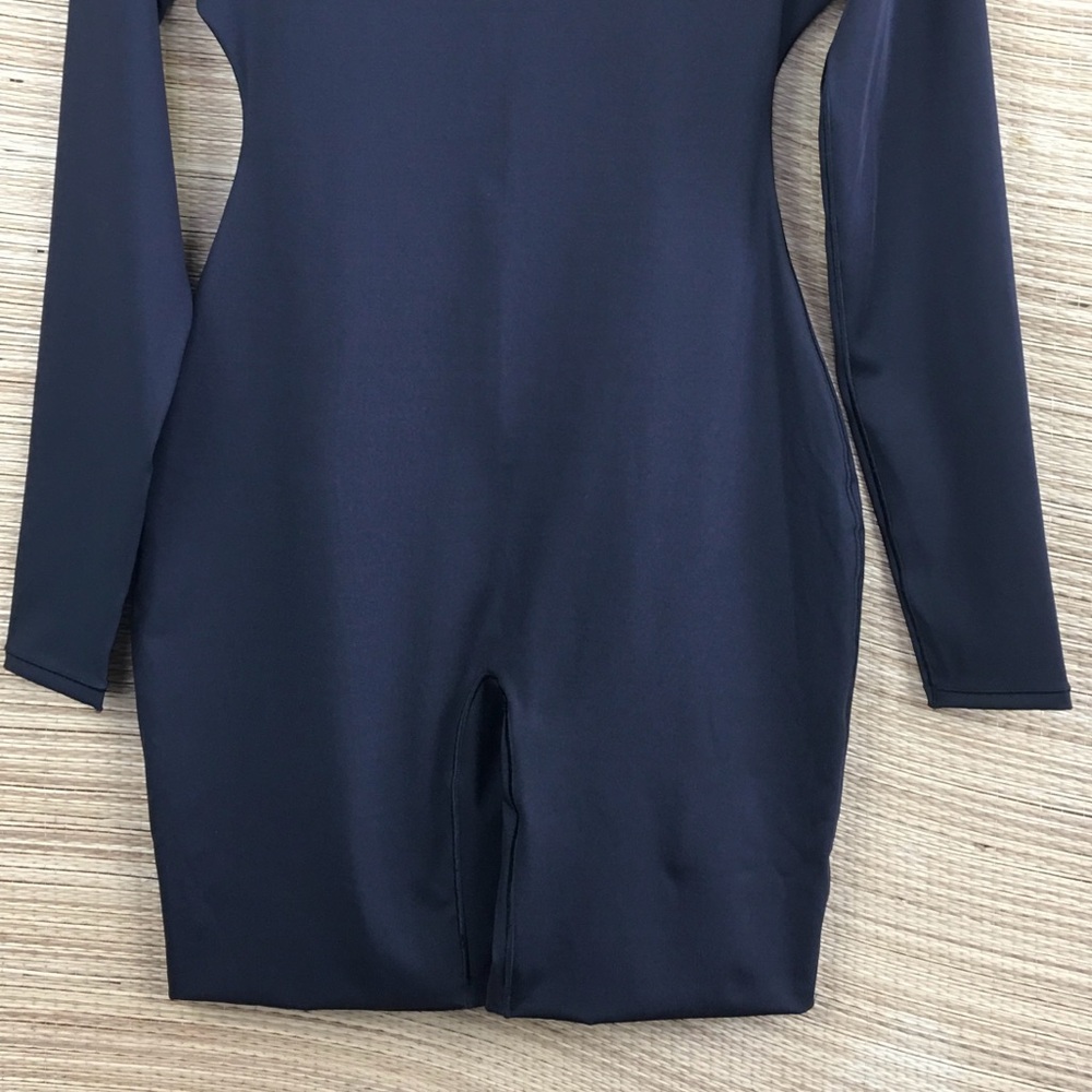 SKIMS All In One Long Sleeve Mid Thigh Onesie Romper In Onyx Size M - Picture 6 of 12